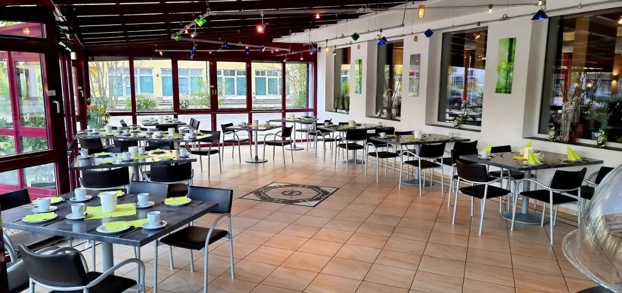 Hotel Krone Königsbrunn 3*,
